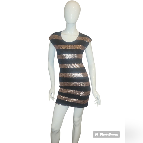 Tobi Lace Sequin Club Party Fitted Dancing Cap Sleeve Shoulder Pad Open Back Y2K - Picture 3 of 12